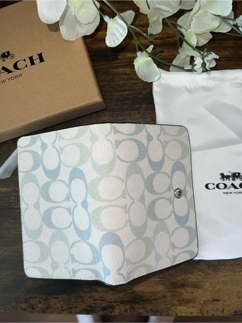 New Coach Medium Corner Zip Wallet in Pretty Signature Canvas